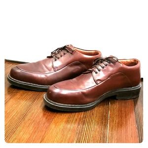 Johnstone & Murphy Leather Lace Up Shoe